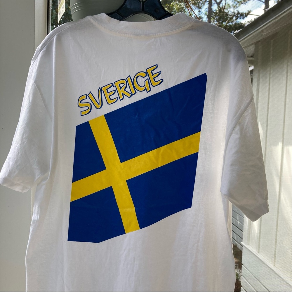 Vintage 90s Global Caps Sweden Sverige Single Stitch Hanes Tee NOS